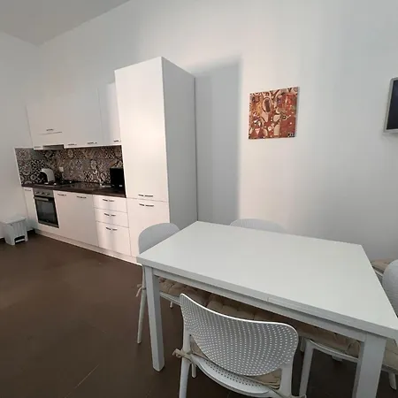 Casa Camillo Via Camillo Benso Di Cavour N 63bis Авола